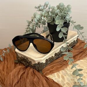 Stylish Black Sunglasses for Women